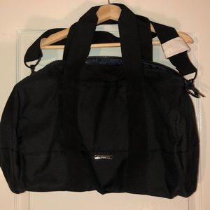 NWOT GIVENCHY Parfume Travel Duffle Bag